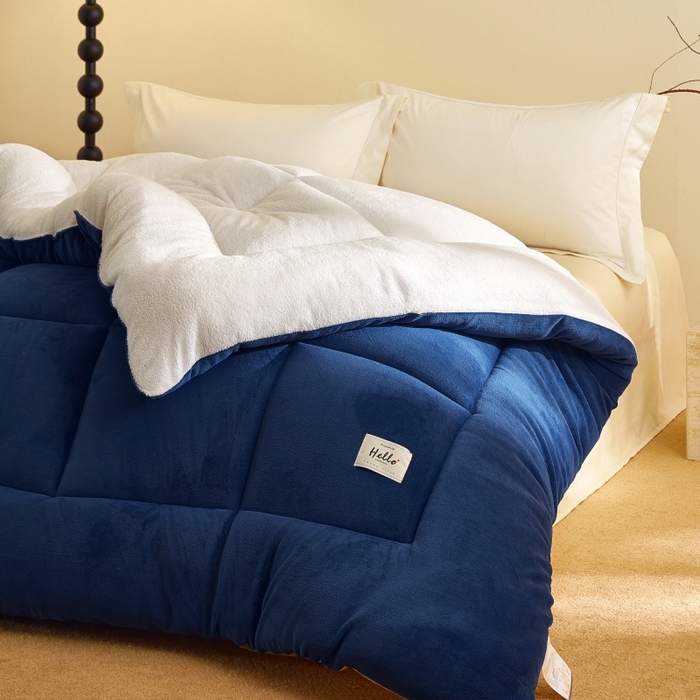 91家纺网 家纺一手货源 找家纺 梦恬佳 2025新款180克牛奶绒羊羔绒加厚冬被 被子被芯 牛奶绒-蓝拼白