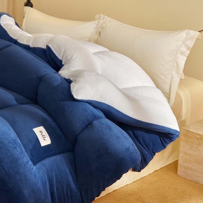 91家纺网 家纺一手货源 找家纺 梦恬佳 2025新款180克牛奶绒羊羔绒加厚冬被 被子被芯 牛奶绒-蓝拼白