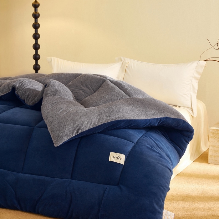 91家纺网 家纺一手货源 找家纺 梦恬佳 2025新款180克牛奶绒羊羔绒加厚冬被 被子被芯 牛奶绒-蓝拼灰