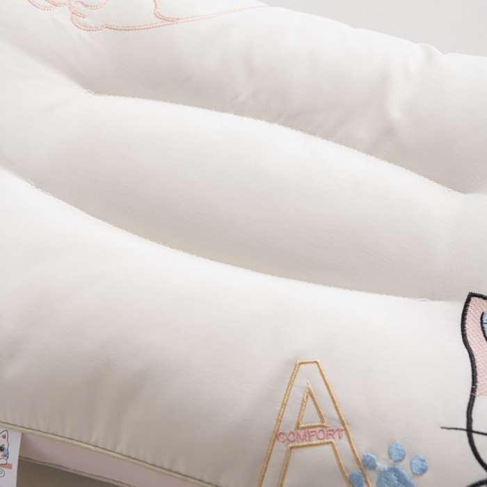 91家纺网 家纺一手货源 找家纺 （总）仁宇枕业 2025新款新品小奶猫亲子幼儿园儿童学生成人定型低枕头枕芯