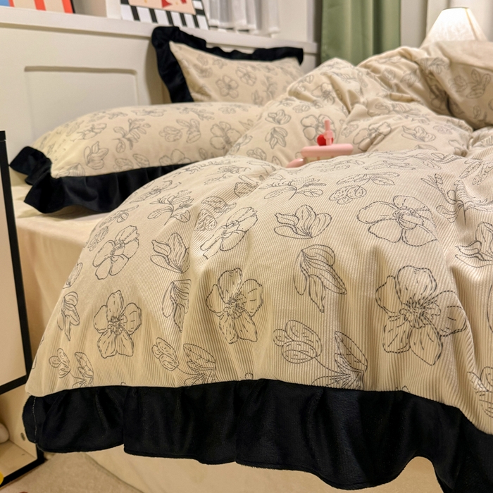 91家纺网 家纺一手货源 找家纺 宅家居 2025新款轻法式小香风灯芯绒提花立体韩版花边牛奶绒四件套-实拍风 百合