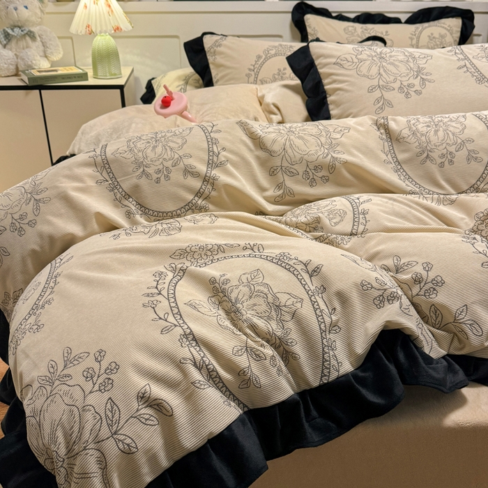 91家纺网 家纺一手货源 找家纺 宅家居 2025新款轻法式小香风灯芯绒提花立体韩版花边牛奶绒四件套-实拍风 镜花