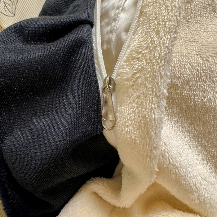 91家纺网 家纺一手货源 找家纺 宅家居 2025新款轻法式小香风灯芯绒提花立体韩版花边牛奶绒四件套-实拍风 镜花