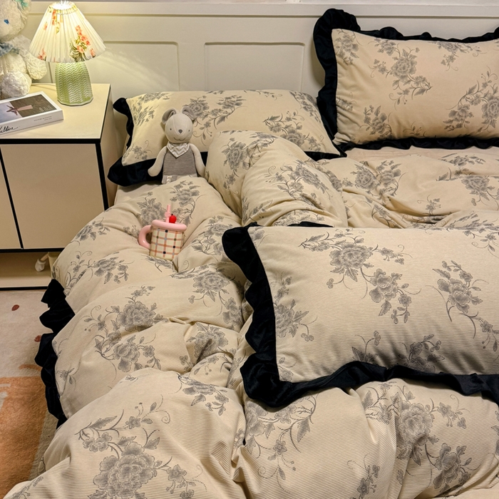 91家纺网 家纺一手货源 找家纺 宅家居 2025新款轻法式小香风灯芯绒提花立体韩版花边牛奶绒四件套-实拍风 牡丹