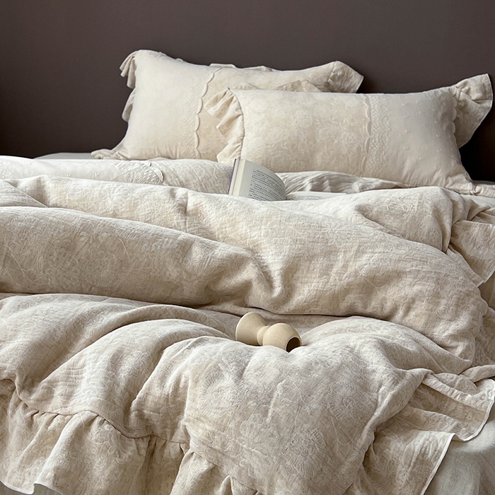 91家纺网 家纺一手货源 找家纺 （总）贝尔 2025新款棉麻色织提花双层纱蕾丝花边款四件套