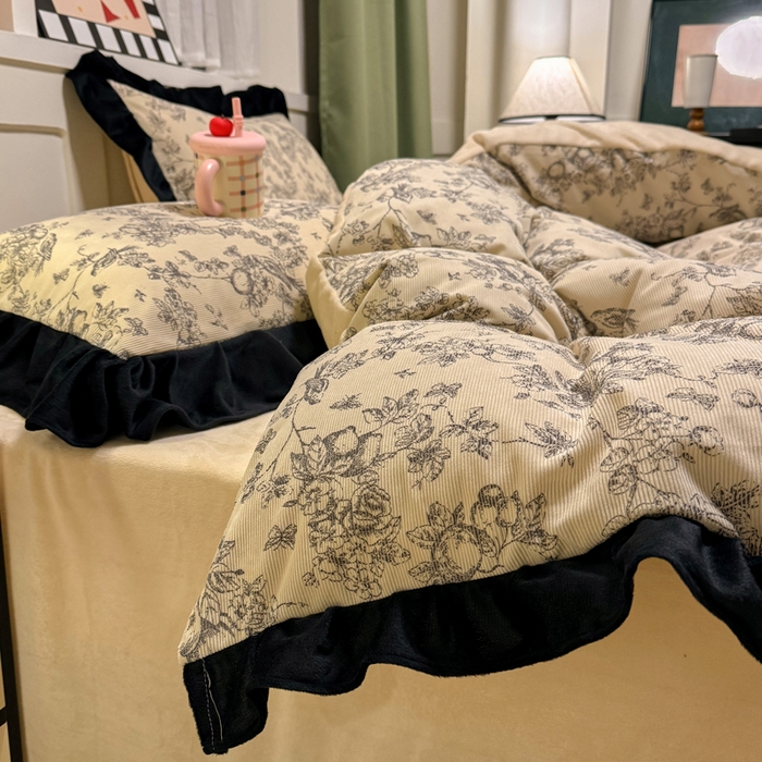 91家纺网 家纺一手货源 找家纺 宅家居 2025新款轻法式小香风灯芯绒提花立体韩版花边牛奶绒四件套-实拍风 喜鹊