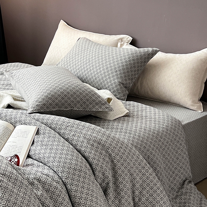 91家纺网 家纺一手货源 找家纺 （总）贝尔 2025新款棉麻色织提花双层纱简单款四件套