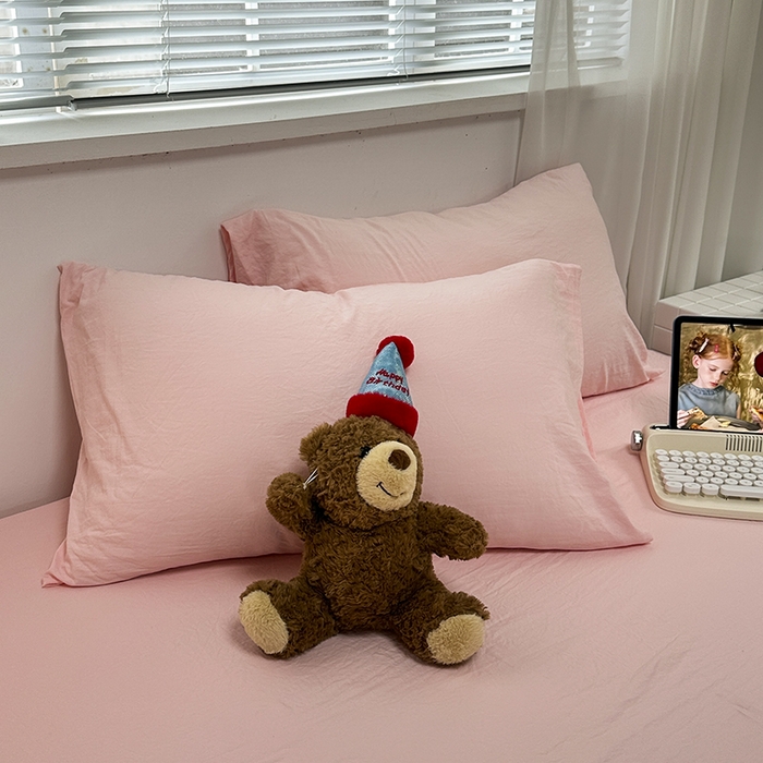 91家纺网 家纺一手货源 找家纺 觅妮家纺 2025新款A类水洗棉韩系ins床笠三件套 纯粉