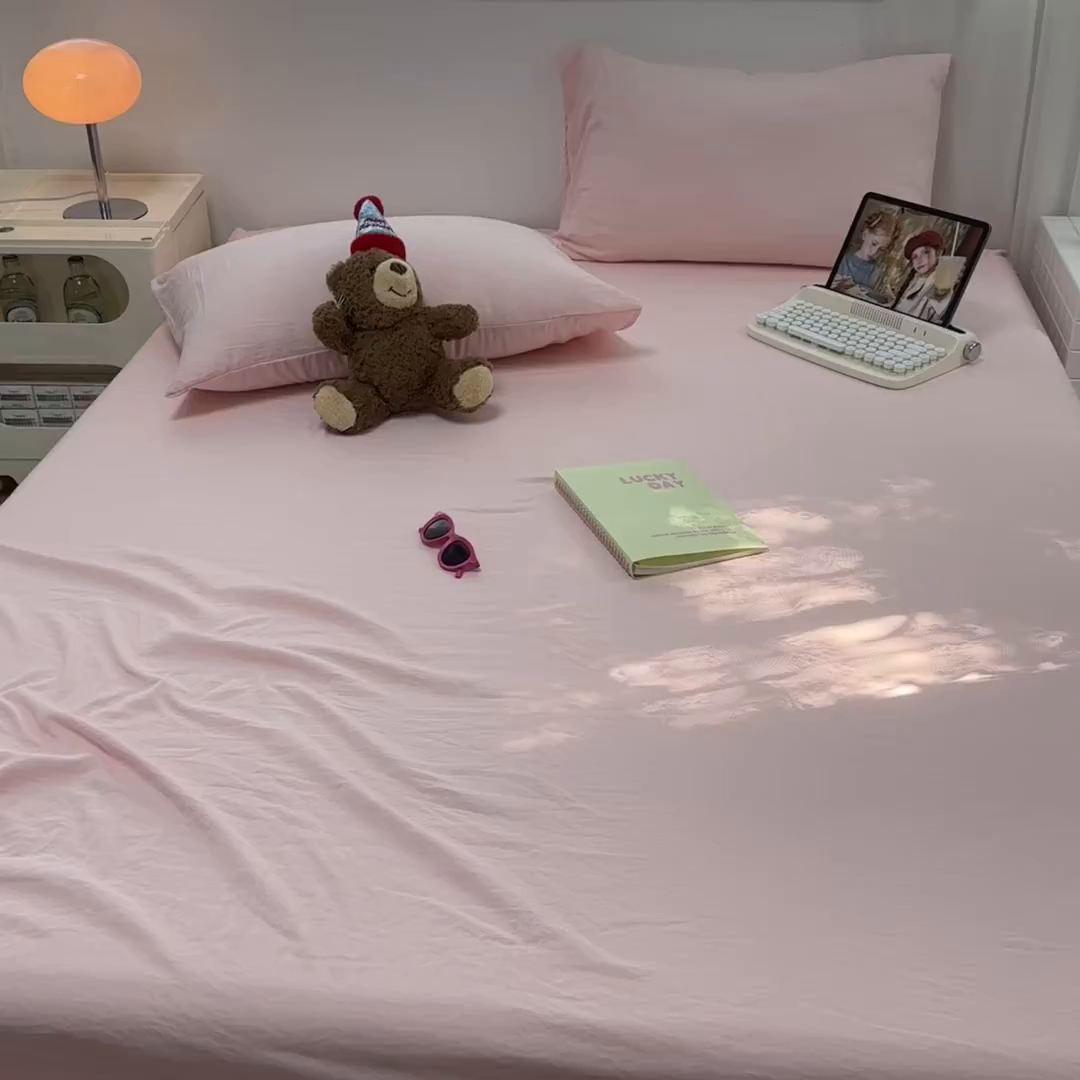 91家纺网 家纺一手货源 找家纺 觅妮家纺 2025新款A类水洗棉韩系ins床笠三件套 纯粉