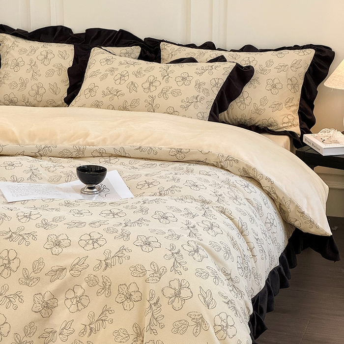 91家纺网 家纺一手货源 找家纺 宅家居 2025新款轻法式小香风灯芯绒提花立体韩版花边牛奶绒四件套-影棚风 百合