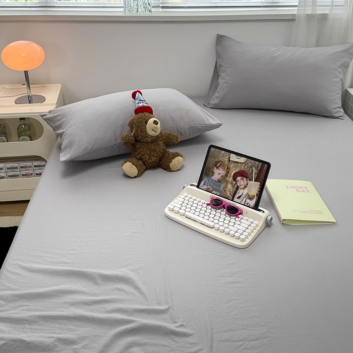 91家纺网 家纺一手货源 找家纺 觅妮家纺 2025新款A类水洗棉韩系ins床笠三件套 纯灰