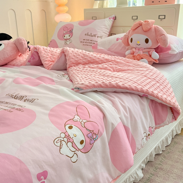 91家纺网 家纺一手货源 找家纺 暮思家居 2025新款正版授权三丽鸥A版纯棉B版安抚豆豆绒春秋被冬被豆豆被被子被芯系列 豆豆被-圈圈美乐蒂