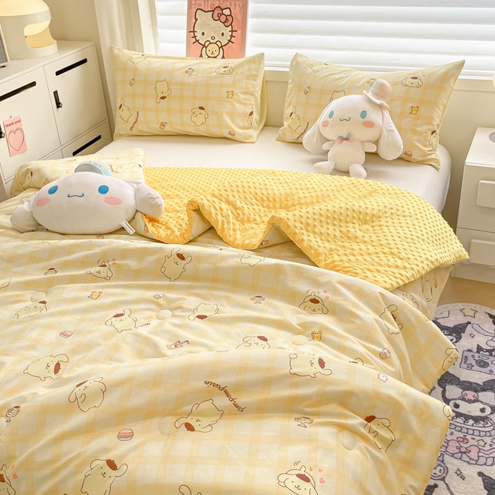 91家纺网 家纺一手货源 找家纺 暮思家居 2025新款正版授权三丽鸥A版纯棉B版安抚豆豆绒春秋被冬被豆豆被被子被芯系列 豆豆被-焦糖布丁狗