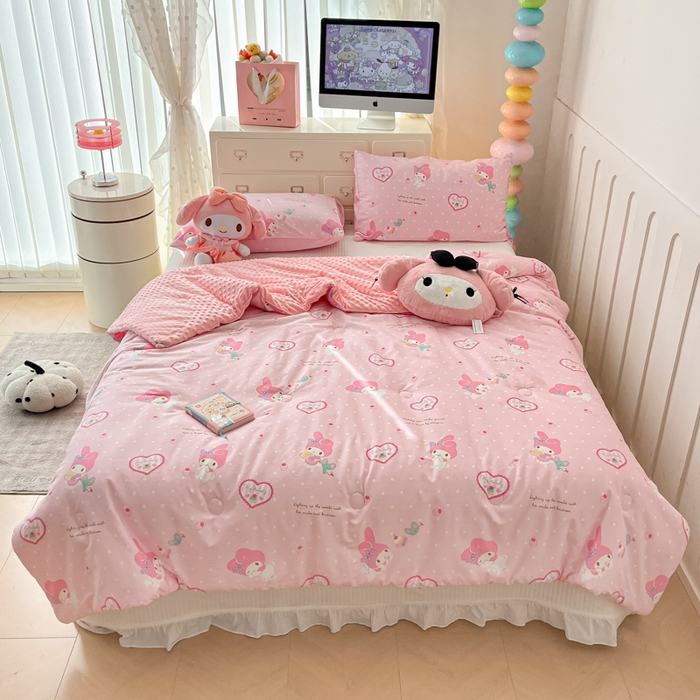 91家纺网 家纺一手货源 找家纺 暮思家居 2025新款正版授权三丽鸥A版纯棉B版安抚豆豆绒春秋被冬被豆豆被被子被芯系列 豆豆被-爱心美乐蒂