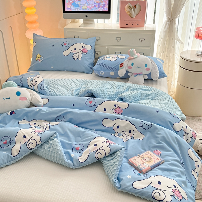 91家纺网 家纺一手货源 找家纺 暮思家居 2025新款正版授权三丽鸥A版纯棉B版安抚豆豆绒春秋被冬被豆豆被被子被芯系列 豆豆被-甜品玉桂狗