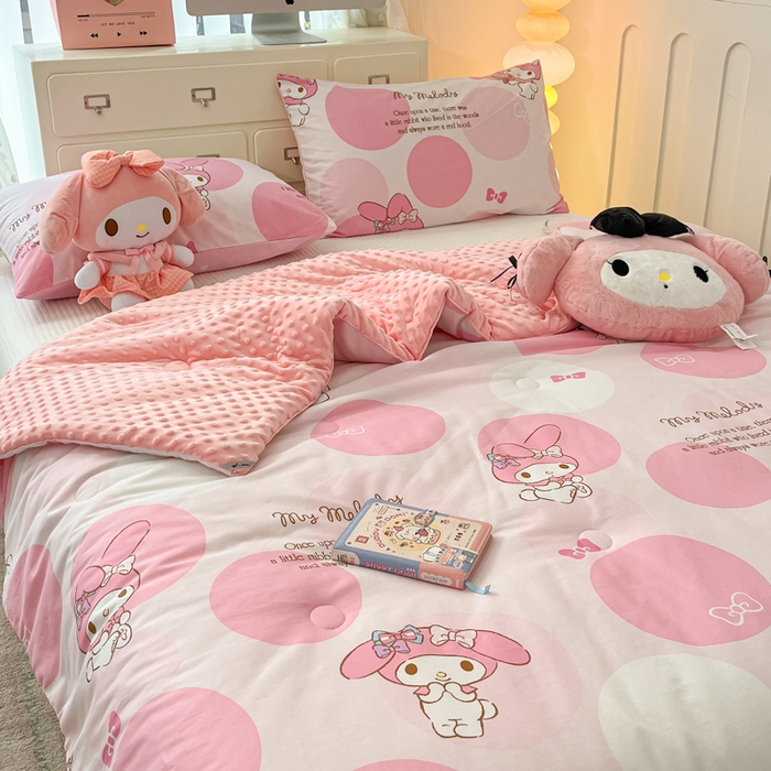 91家纺网 家纺一手货源 找家纺 暮思家居 2025新款正版授权三丽鸥A版纯棉B版安抚豆豆绒春秋被冬被豆豆被被子被芯系列 豆豆被-圈圈美乐蒂