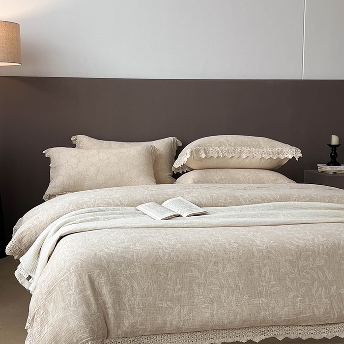 91家纺网 家纺一手货源 找家纺 （总）贝尔 2025新款棉麻色织提花双层纱镂空花边款四件套