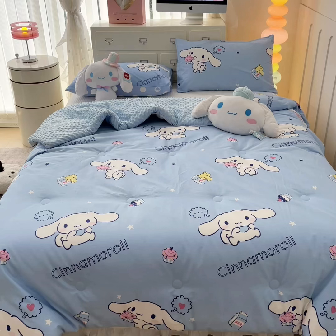 91家纺网 家纺一手货源 找家纺 暮思家居 2025新款正版授权三丽鸥A版纯棉B版安抚豆豆绒春秋被冬被豆豆被被子被芯系列 豆豆被-甜品玉桂狗