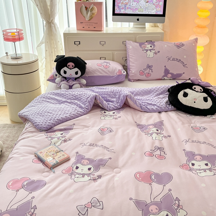 91家纺网 家纺一手货源 找家纺 暮思家居 2025新款正版授权三丽鸥A版纯棉B版安抚豆豆绒春秋被冬被豆豆被被子被芯系列 豆豆被-气球库洛米