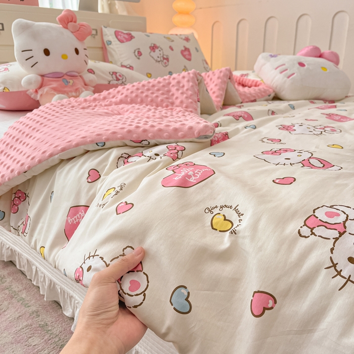 91家纺网 家纺一手货源 找家纺 暮思家居 2025新款正版授权三丽鸥A版纯棉B版安抚豆豆绒春秋被冬被豆豆被被子被芯系列 豆豆被-公主kt