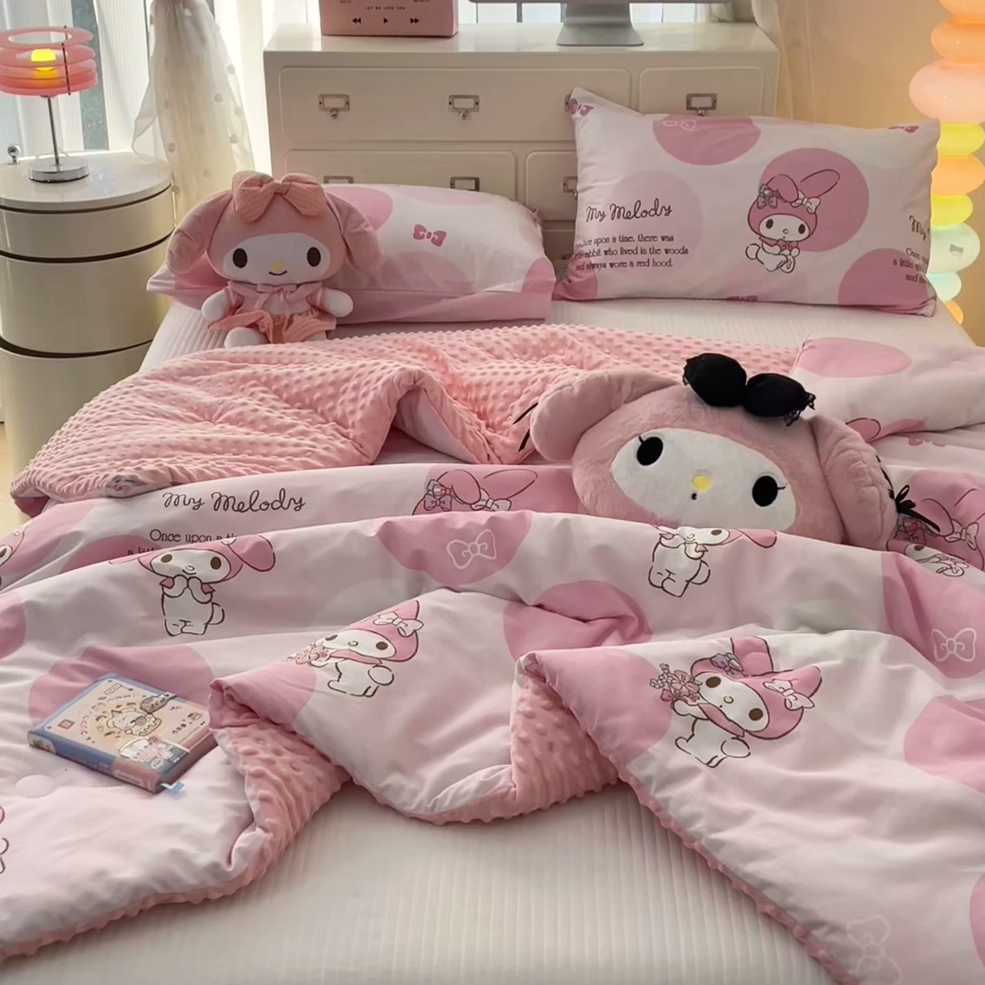 91家纺网 家纺一手货源 找家纺 暮思家居 2025新款正版授权三丽鸥A版纯棉B版安抚豆豆绒春秋被冬被豆豆被被子被芯系列 豆豆被-圈圈美乐蒂