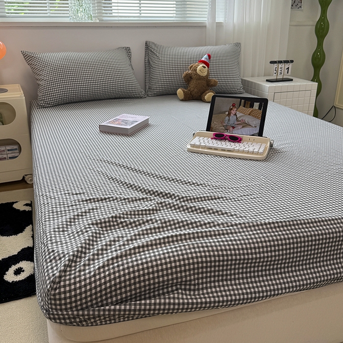 91家纺网 家纺一手货源 找家纺 觅妮家纺 2025新款A类水洗棉韩系ins床笠三件套 黑白小格