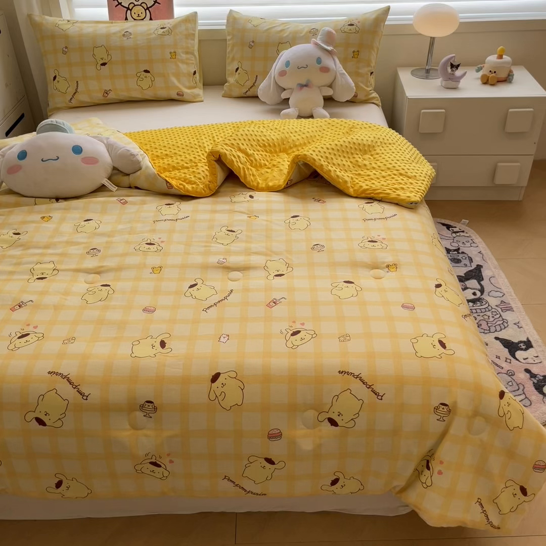 91家纺网 家纺一手货源 找家纺 暮思家居 2025新款正版授权三丽鸥A版纯棉B版安抚豆豆绒春秋被冬被豆豆被被子被芯系列 豆豆被-焦糖布丁狗