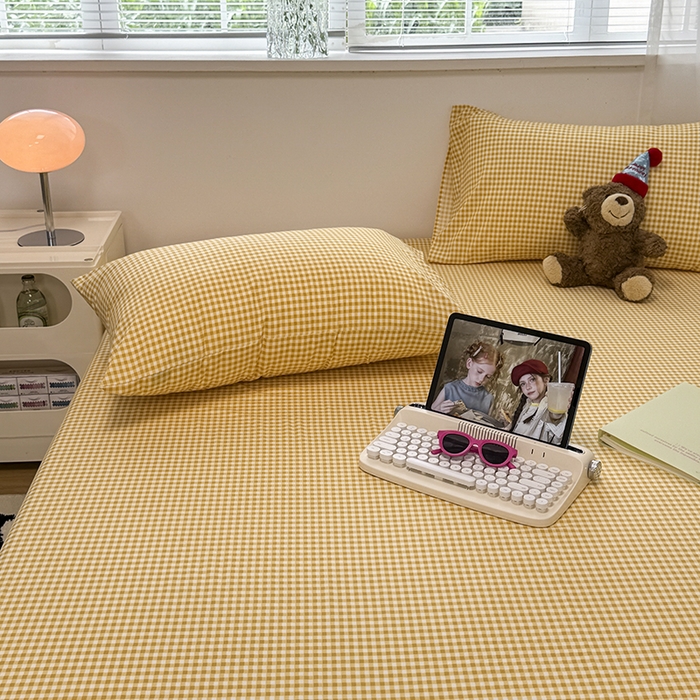 91家纺网 家纺一手货源 找家纺 觅妮家纺 2025新款A类水洗棉韩系ins床笠三件套 黄小格