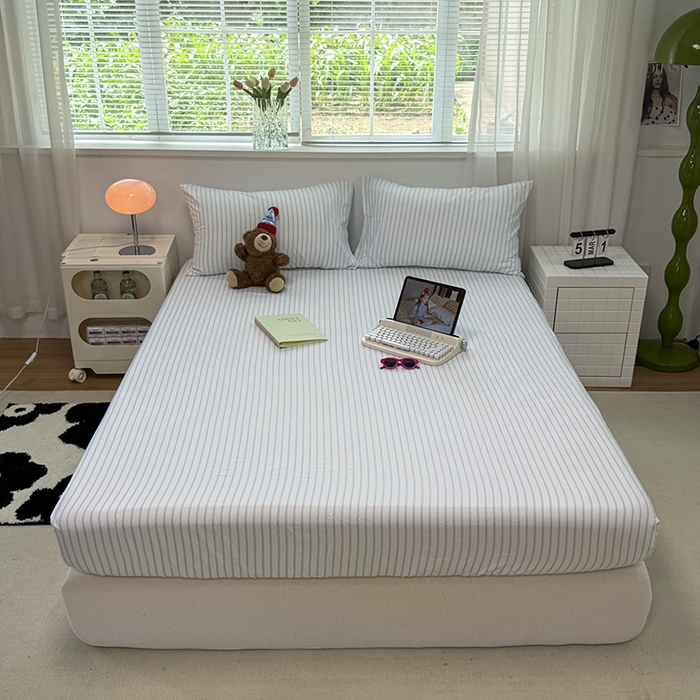 91家纺网 家纺一手货源 找家纺 觅妮家纺 2025新款A类水洗棉韩系ins床笠三件套 蓝条纹