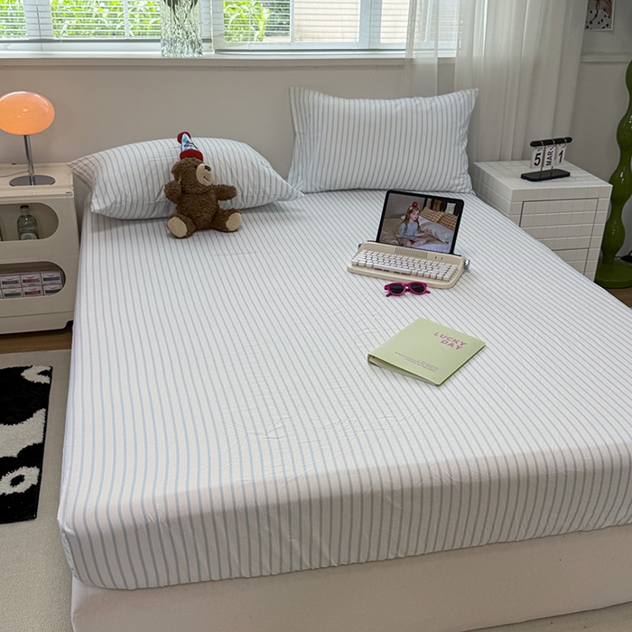 91家纺网 家纺一手货源 找家纺 觅妮家纺 2025新款A类水洗棉韩系ins床笠三件套 蓝条纹