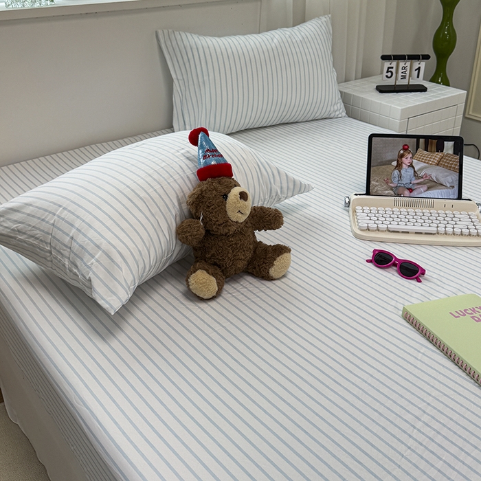 91家纺网 家纺一手货源 找家纺 觅妮家纺 2025新款A类水洗棉韩系ins床笠三件套 蓝条纹