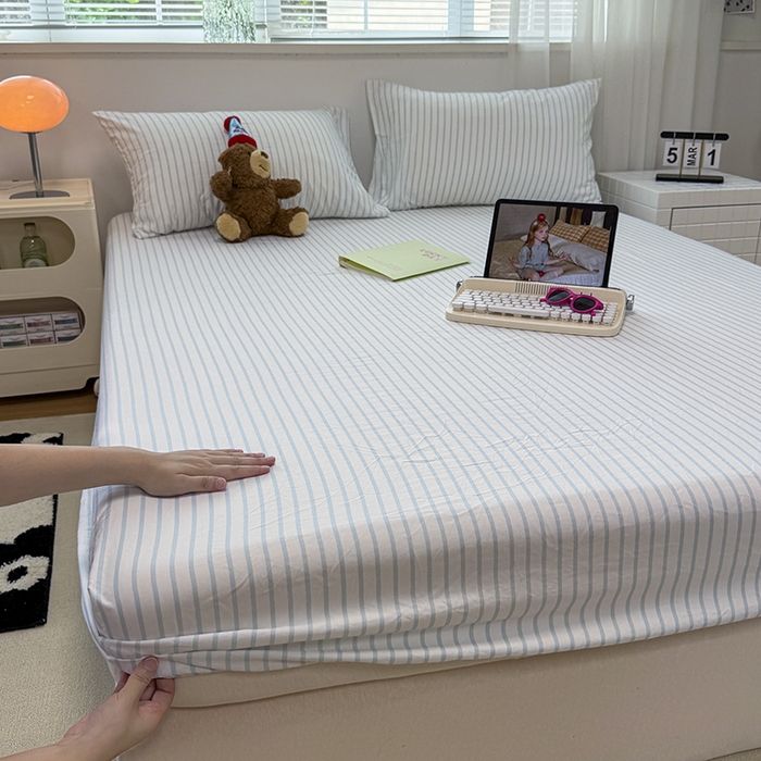 91家纺网 家纺一手货源 找家纺 觅妮家纺 2025新款A类水洗棉韩系ins床笠三件套 蓝条纹