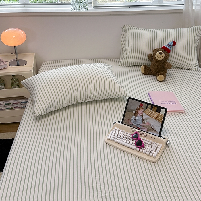 91家纺网 家纺一手货源 找家纺 觅妮家纺 2025新款A类水洗棉韩系ins床笠三件套 绿条纹