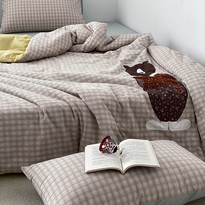 91家纺网 家纺一手货源 找家纺 （总）贝尔 2025新款全棉色织提花贴布绣四件套