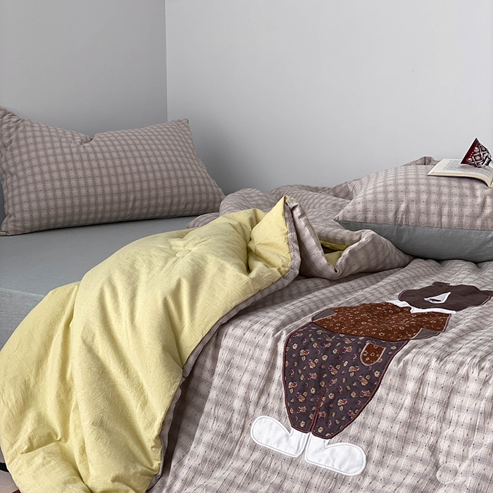 91家纺网 家纺一手货源 找家纺 （总）贝尔 2025新款全棉色织提花贴布绣四件套