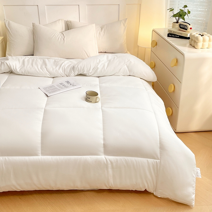 91家纺网 家纺一手货源 找家纺 VIP被业 2025新款磨毛纯色冬被四季被子大豆棉被子被芯 白色