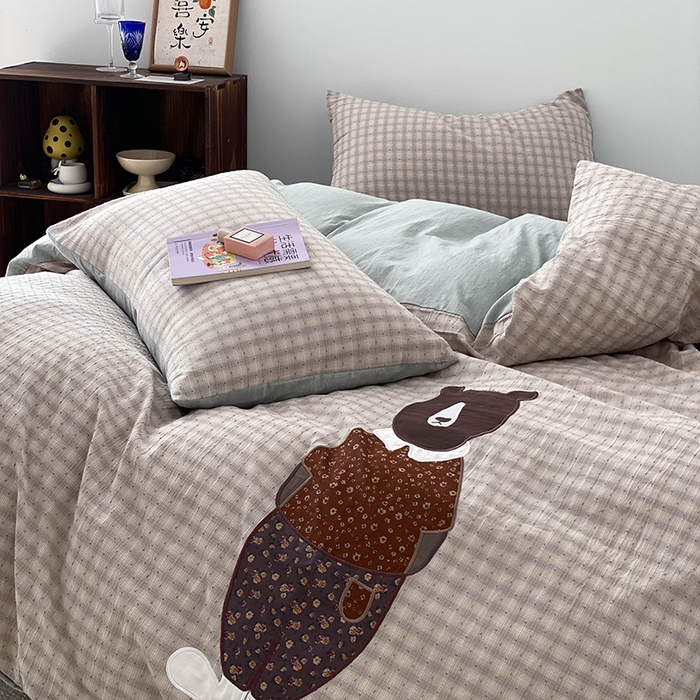 91家纺网 家纺一手货源 找家纺 贝尔 2025新款全棉色织提花贴布绣四件套 鲜芋奶绿