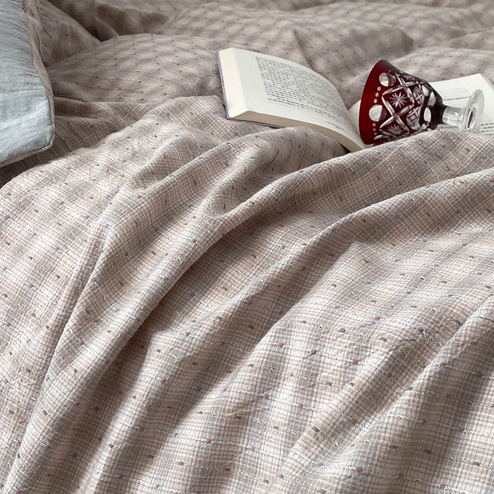 91家纺网 家纺一手货源 找家纺 贝尔 2025新款全棉色织提花贴布绣四件套 鲜芋奶绿