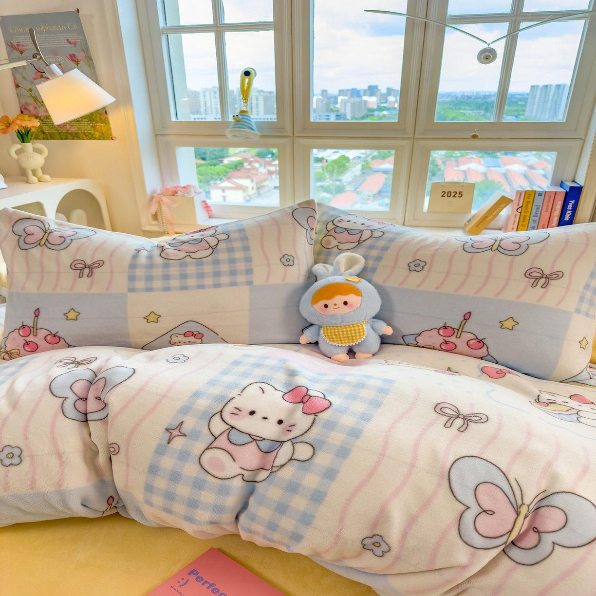 91家纺网 家纺一手货源 找家纺 摩妮卡 摩妮卡 2025新款加厚款小清新牛奶绒印花四件套床单款床笠单被套 甜梦屋-黄