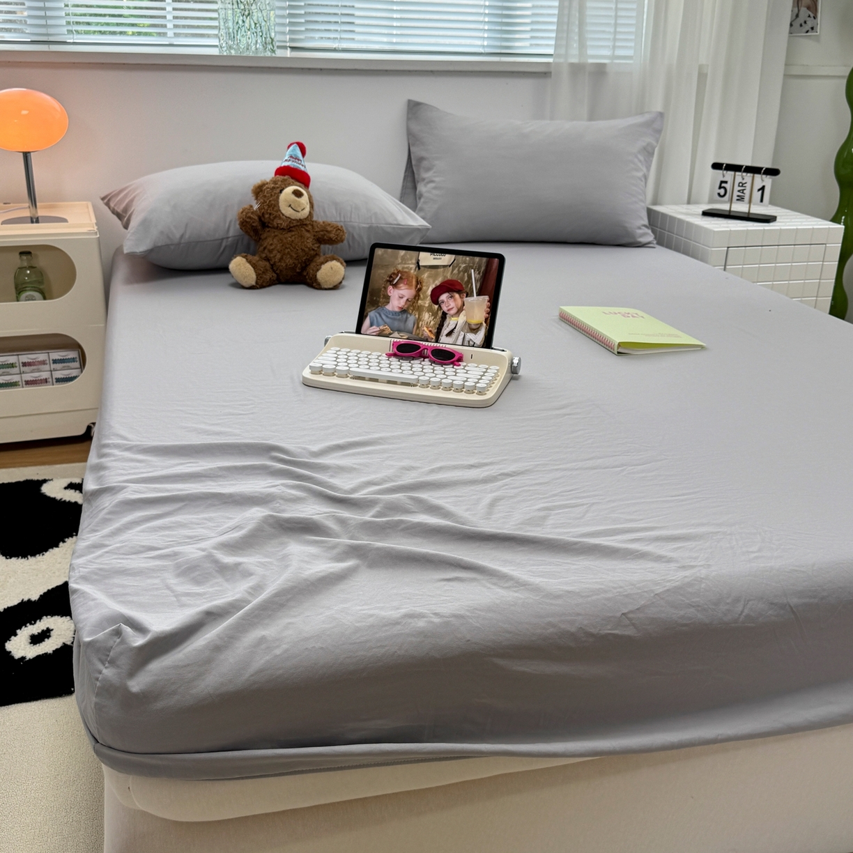 91家纺网 家纺一手货源 找家纺 觅妮家纺 2025新款A类水洗棉韩系ins床笠三件套 纯灰