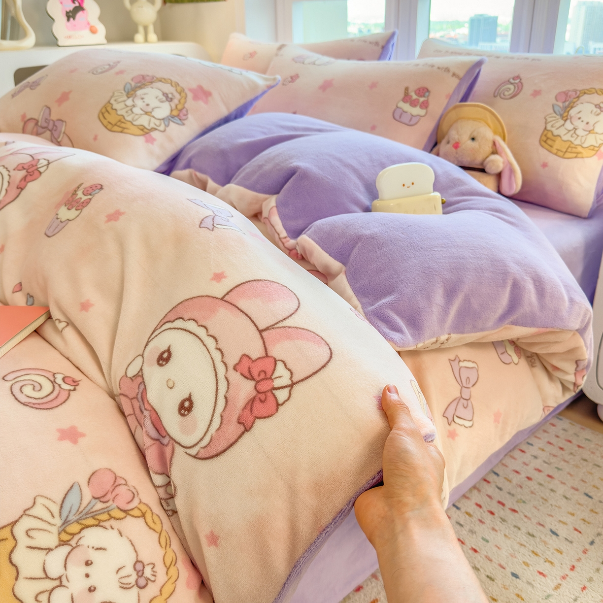 摩妮卡 摩妮卡 2025新款加厚款小清新牛奶绒印花四件套床单款床笠单被套 安妮兔