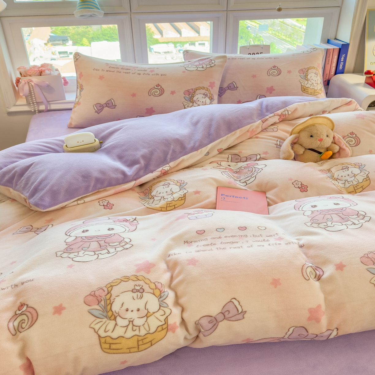 91家纺网 家纺一手货源 找家纺 摩妮卡 摩妮卡 2025新款加厚款小清新牛奶绒印花四件套床单款床笠单被套 安妮兔