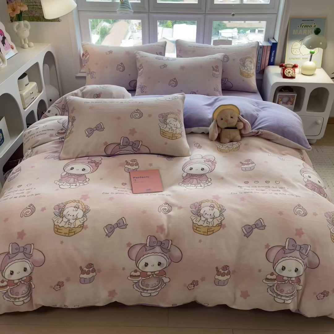 91家纺网 家纺一手货源 找家纺 摩妮卡 摩妮卡 2025新款加厚款小清新牛奶绒印花四件套床单款床笠单被套 安妮兔