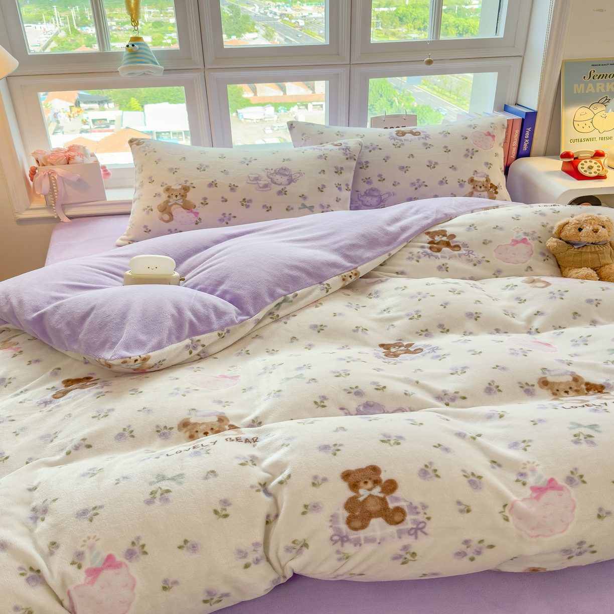 91家纺网 家纺一手货源 找家纺 摩妮卡 摩妮卡 2025新款加厚款小清新牛奶绒印花四件套床单款床笠单被套 比利熊