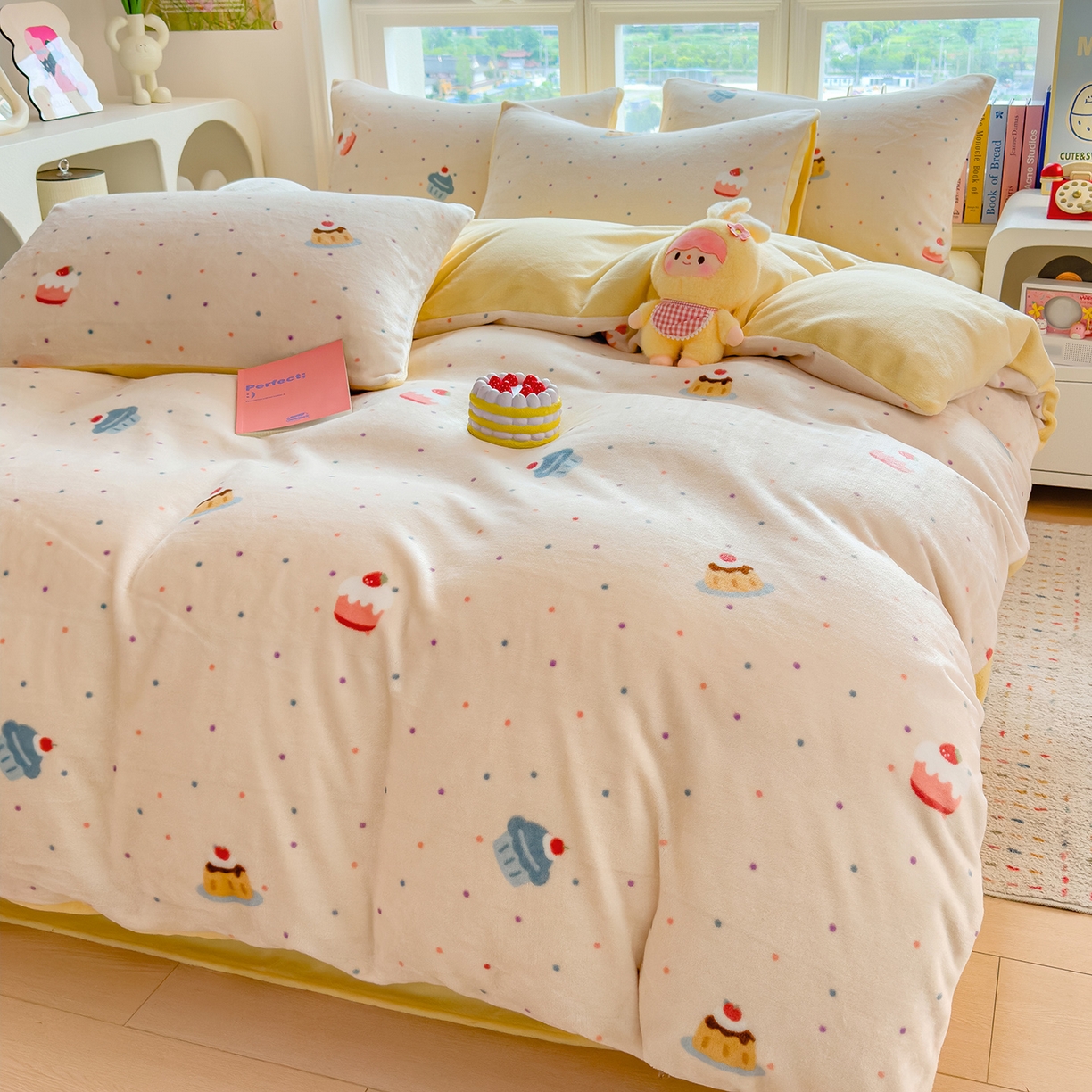 91家纺网 家纺一手货源 找家纺 摩妮卡 摩妮卡 2025新款加厚款小清新牛奶绒印花四件套床单款床笠单被套 蛋糕派