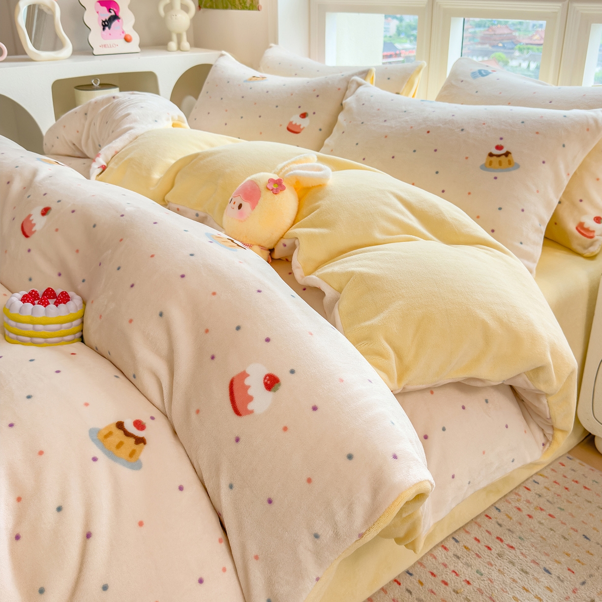 91家纺网 家纺一手货源 找家纺 摩妮卡 摩妮卡 2025新款加厚款小清新牛奶绒印花四件套床单款床笠单被套 蛋糕派