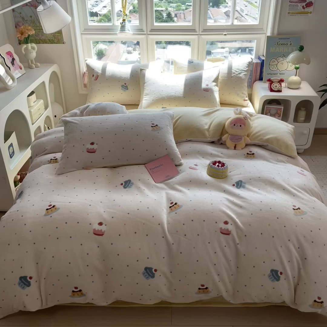 91家纺网 家纺一手货源 找家纺 摩妮卡 摩妮卡 2025新款加厚款小清新牛奶绒印花四件套床单款床笠单被套 蛋糕派