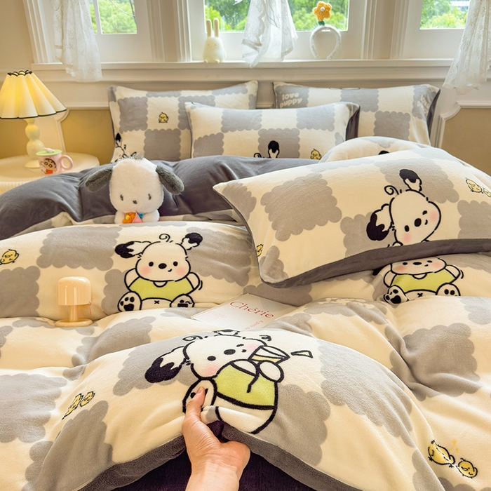 91家纺网 家纺一手货源 找家纺 摩妮卡 摩妮卡 2025新款加厚款小清新牛奶绒印花四件套床单款床笠单被套 格子狗