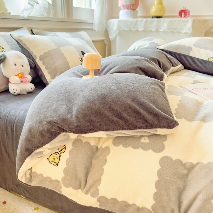 91家纺网 家纺一手货源 找家纺 摩妮卡 摩妮卡 2025新款加厚款小清新牛奶绒印花四件套床单款床笠单被套 格子狗