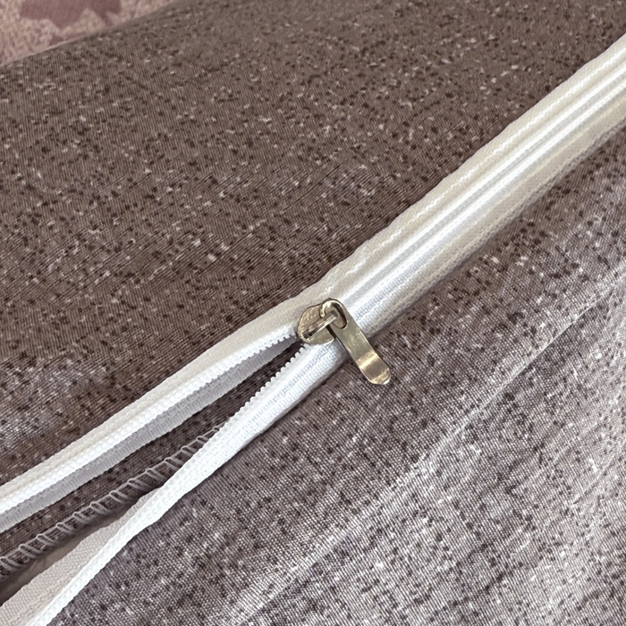 91家纺网 家纺一手货源 找家纺 晚爱家纺（原晚安家居） 2025新款A类原麻四件套纽扣款加厚双层纱仿亚麻套件四件套 繁花粉